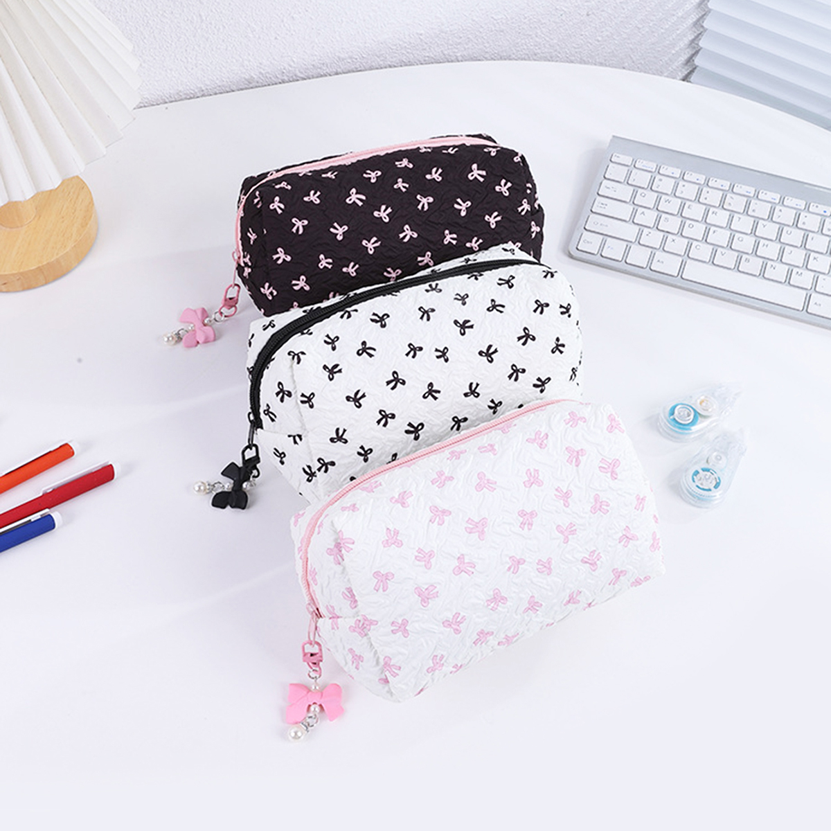 Stationery Office Supply Store - Retro bowknot pattern single-layer pencil case,