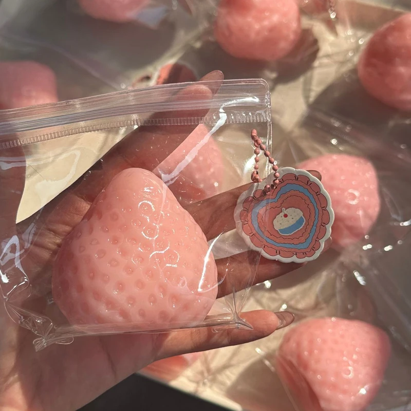 Strawberry Taba Squishy Fidget - Stationery Warehouse บทวิจารณ์และราคา